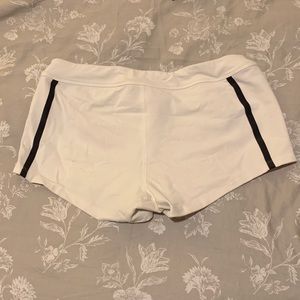 White Reebok CrossFit shorts sz M